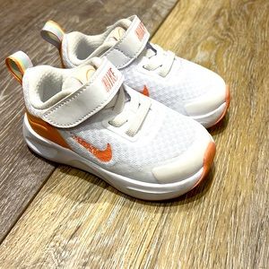 Nike Girls Shoes size 5